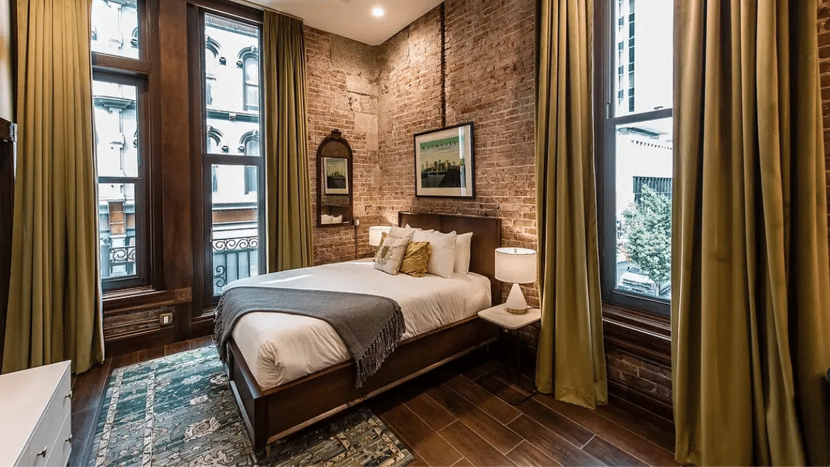 Luxury accommodations situated above Sinatra's Bar & Grill.