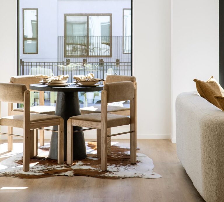 Luna Apartments