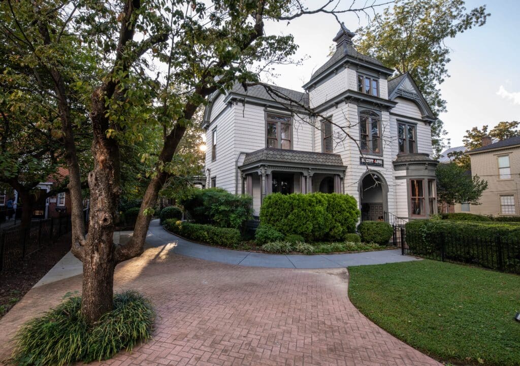 BISCUIT LOVE FRANKLIN 2 Remick Architecture showcasing architecture services and projects with this example - svg%3E