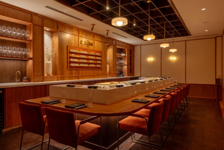 SUSHI BAR